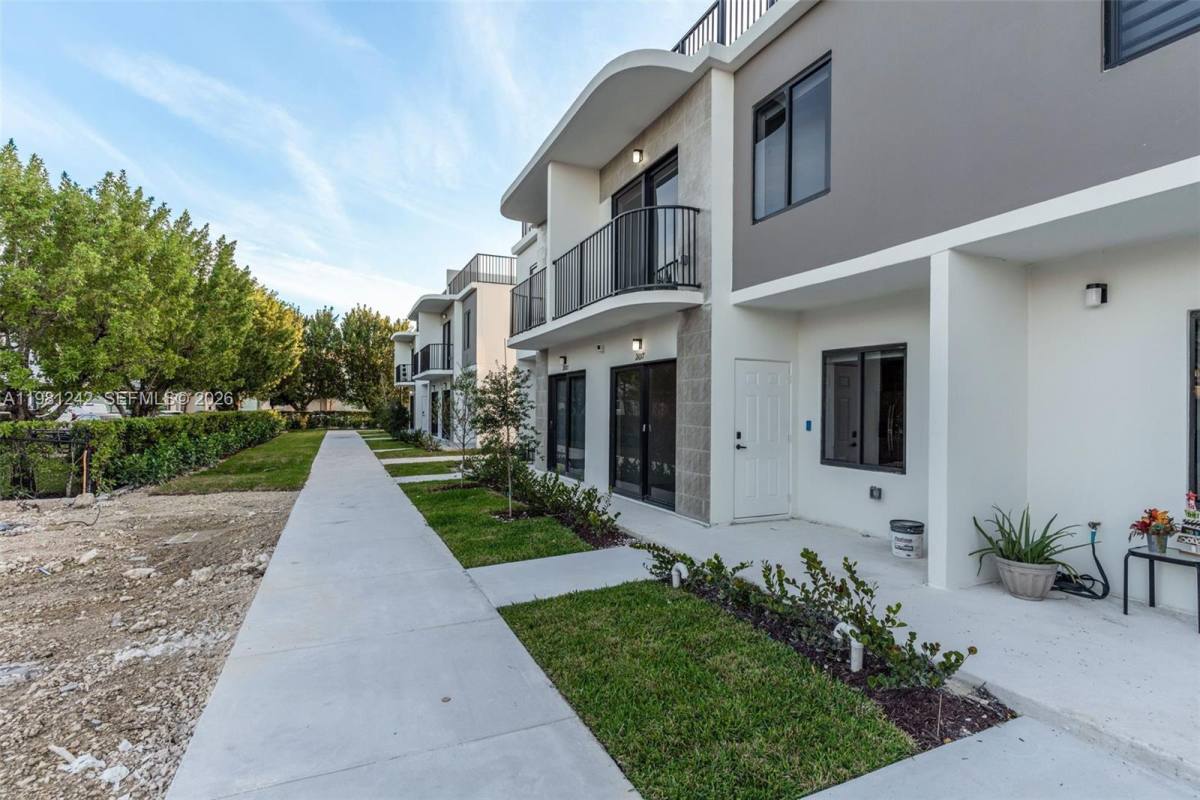 Townhouse for rent at 26103 SW 145th Ave, Homestead, FL 33033