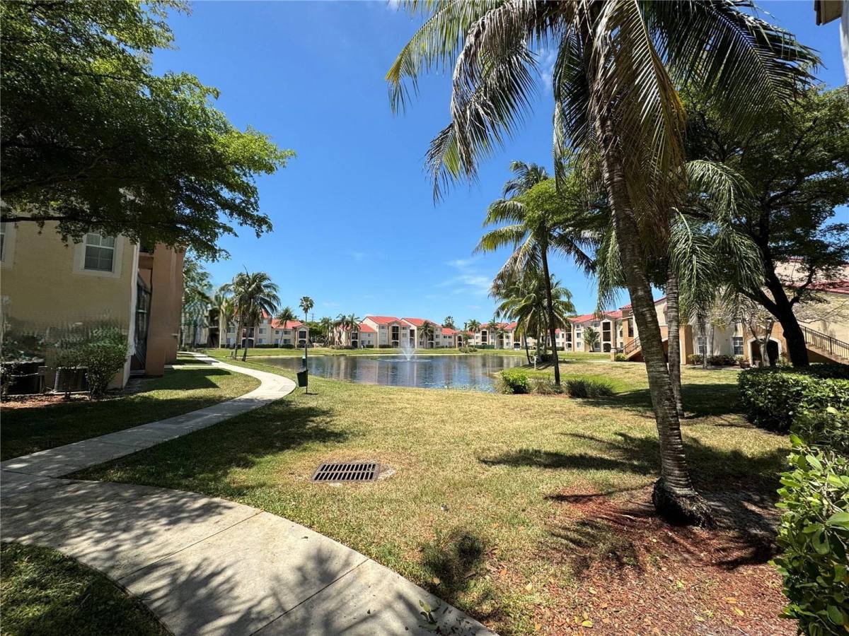 Apartment for rent at 2071 Renaissance Blvd #104, Hollywood, FL 33025