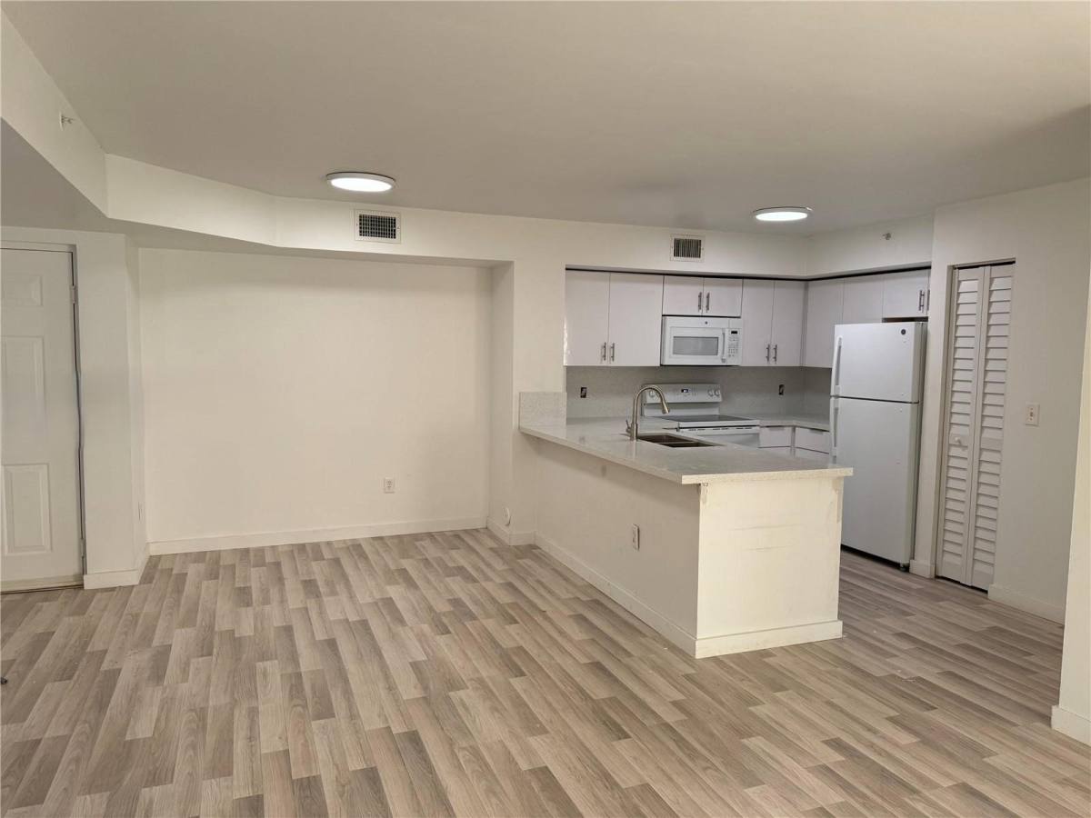 Apartment for rent at 2071 Renaissance Blvd #104, Hollywood, FL 33025