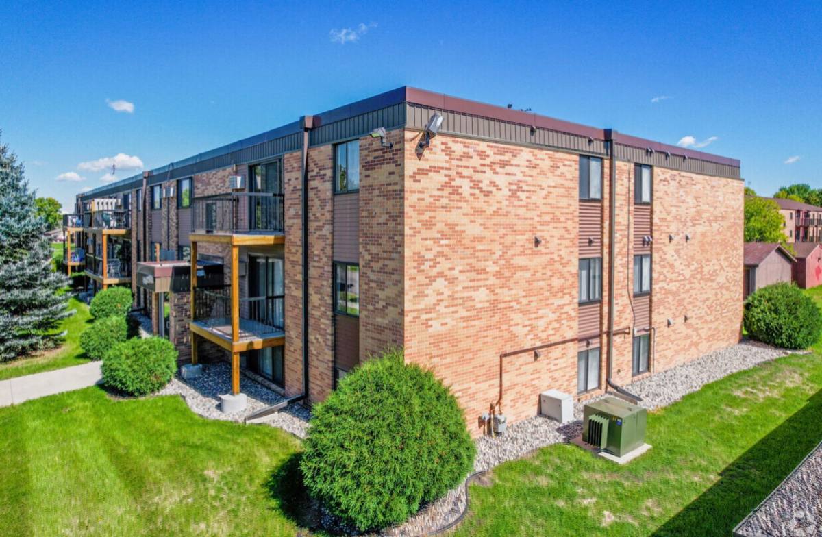 Apartment for rent at 2550 15th St S, Fargo, ND 58103