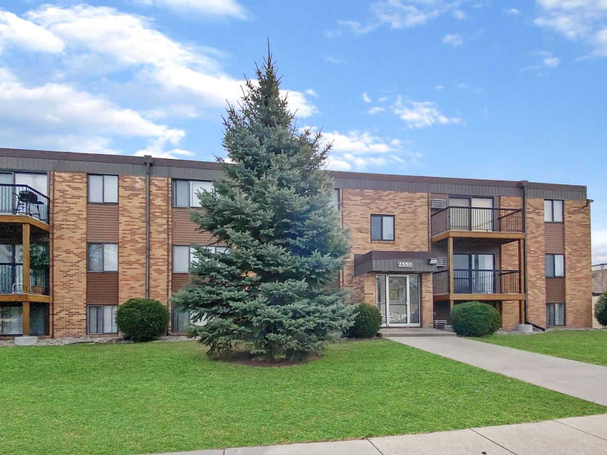 Apartment for rent at 2550 15th St S, Fargo, ND 58103