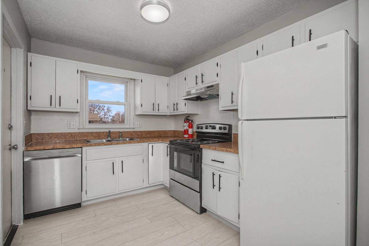 Apartment for rent at 1411 Georgia Ave, Ames, IA 50014
