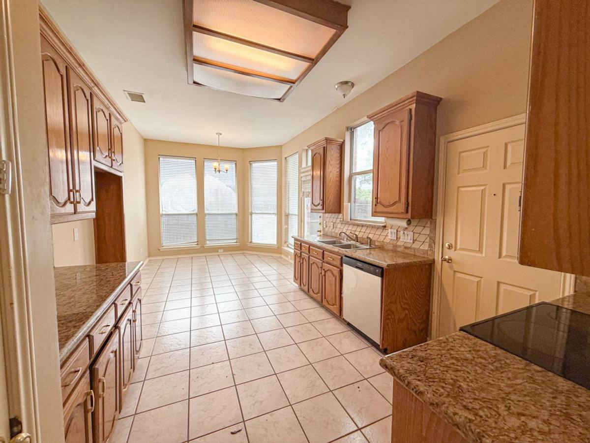 House for rent at 8902 Bayshore Lane, Rowlett, TX 75088
