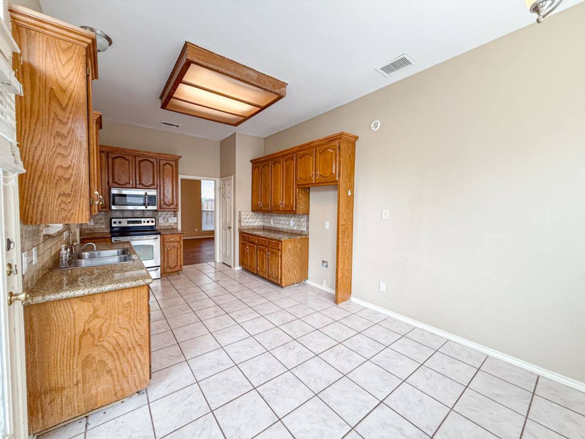 House for rent at 8902 Bayshore Lane, Rowlett, TX 75088
