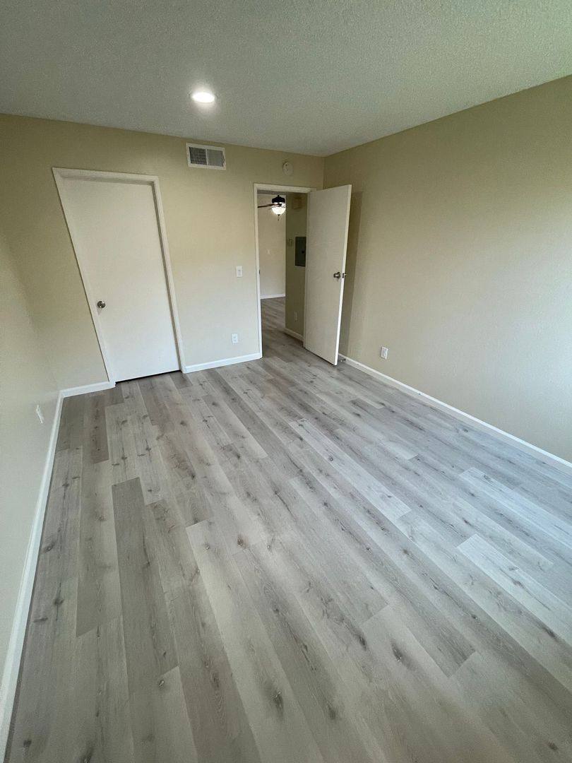 Dunlop 28, 2284 & 2287 Dunlop St, San Diego, CA 92111 - Apartment for Rent - Image 6
