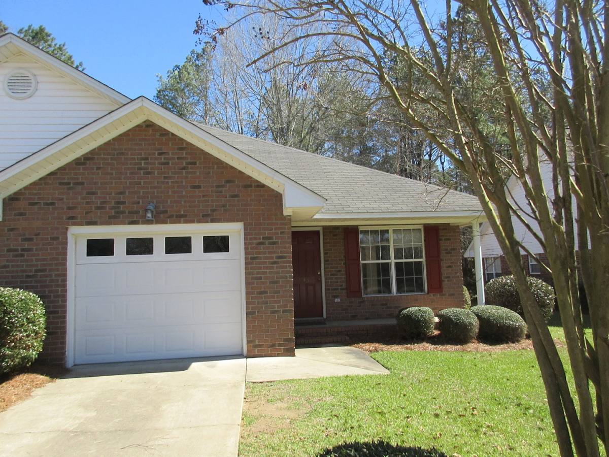 House for rent at 1045 Cutleaf Dr, Sumter, SC 29150