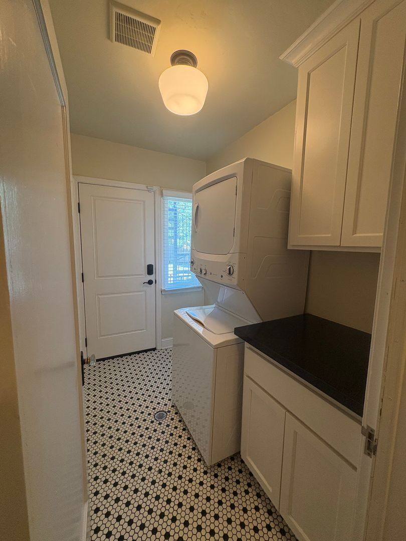 Apartment for rent at 609 611 H St, Marysville, CA 95901