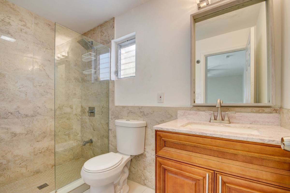Apartment for rent at 325 N L St Apt- Lowe, Lake Worth Beach, FL 33460