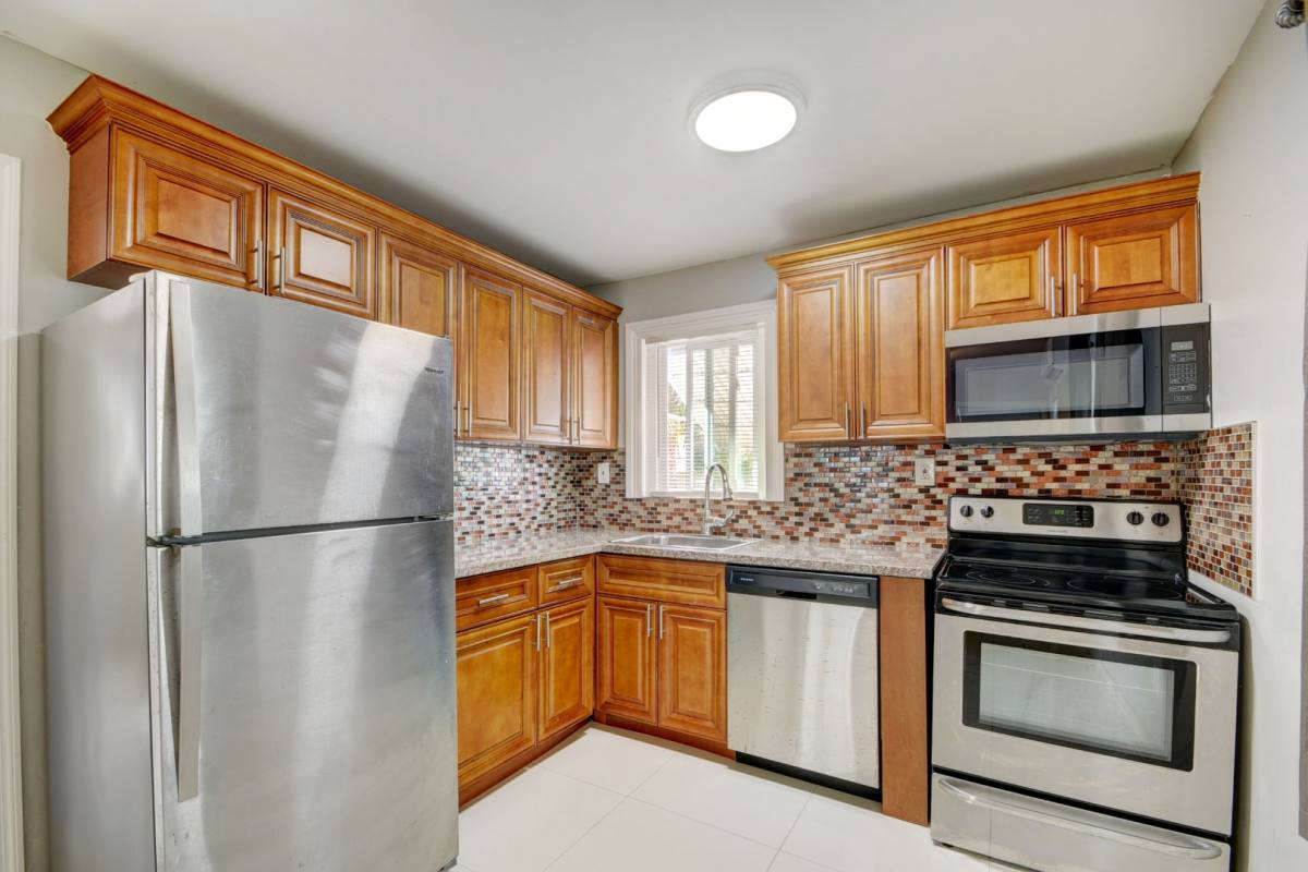 Apartment for rent at 325 N L St Apt- Lowe, Lake Worth Beach, FL 33460
