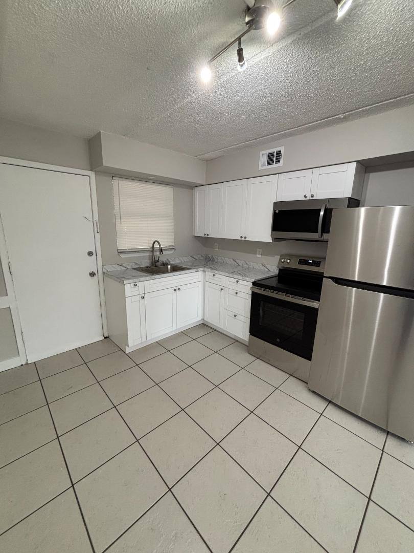 Apartment for rent at 2796 Woolery Dr #10W, Jacksonville, FL 32211