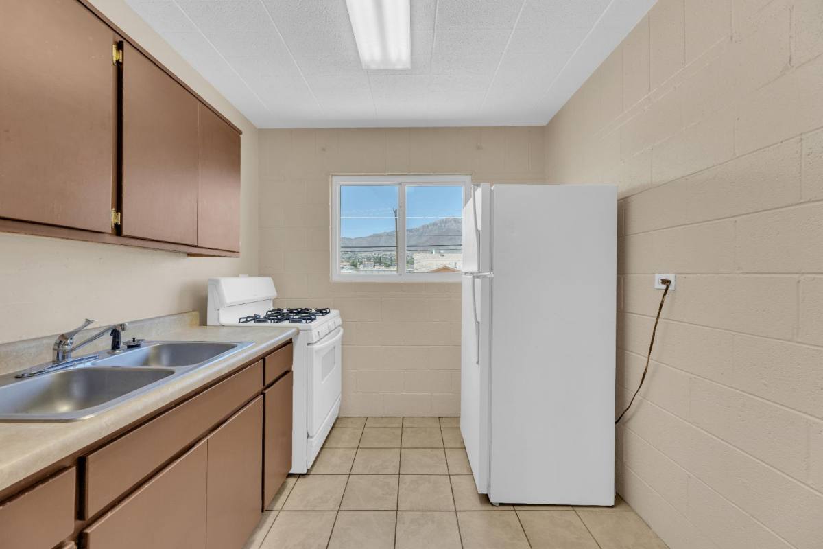 Apartment for rent at 4408 Sunrise Ave #8, El Paso, TX 79904