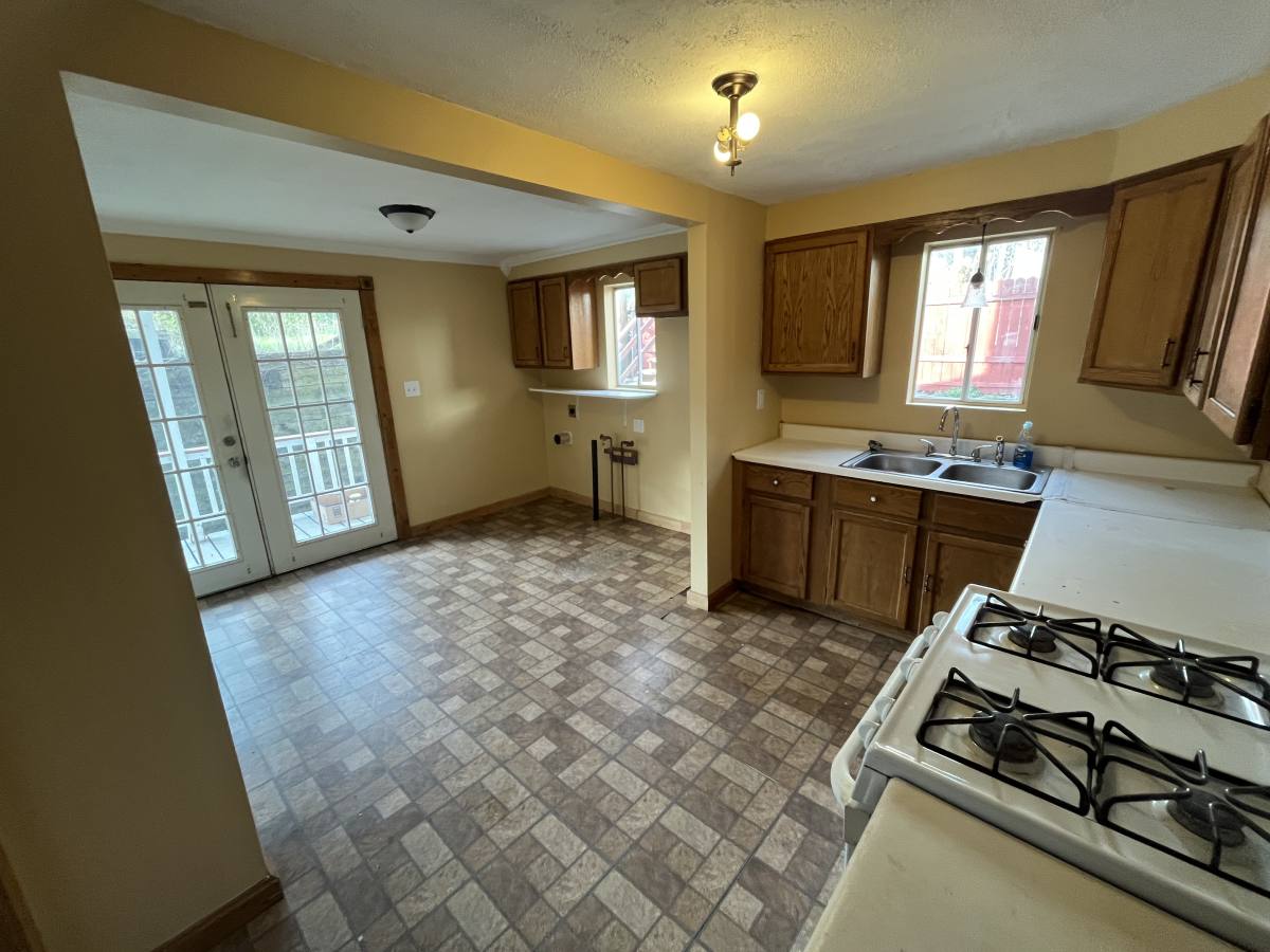 House for rent at 1505 Berkshire Ave, Pittsburgh, PA 15226