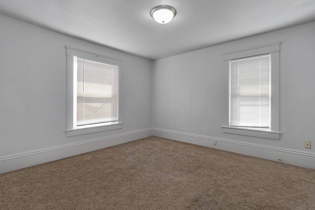 Apartment for rent at 74 7th St NW #UP, Barberton, OH 44203