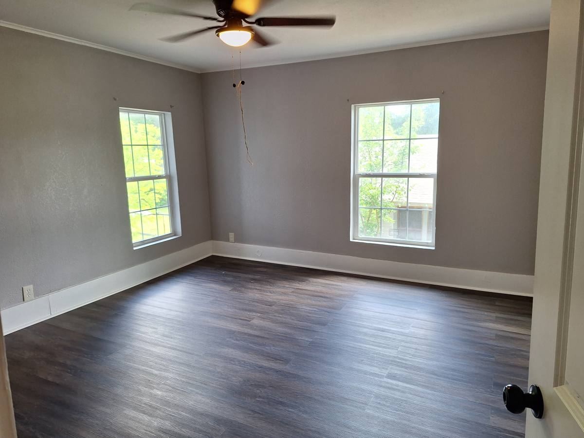 House for rent at 1918 W Collin St, Corsicana, TX 75110
