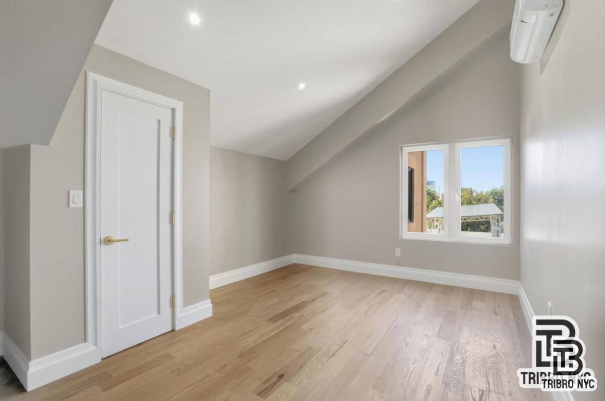 Apartment for rent at 129 Russell St, Brooklyn, NY 11222