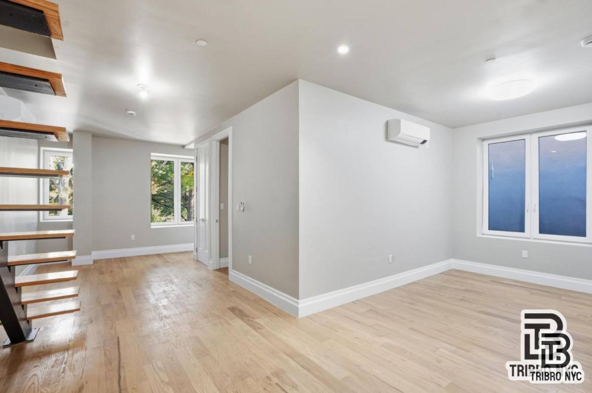 Apartment for rent at 129 Russell St, Brooklyn, NY 11222