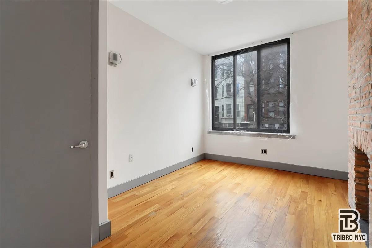 Apartment for rent at 81A Cornelia St #1B, Brooklyn, NY 11221