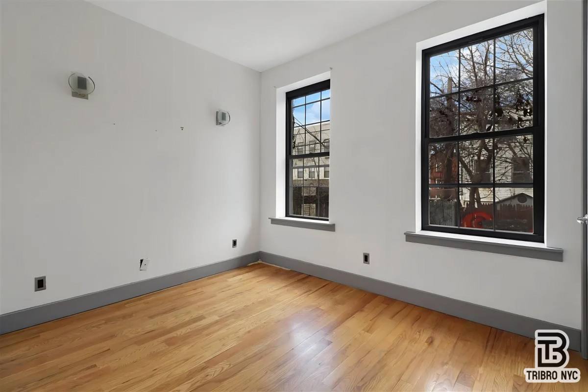 Apartment for rent at 81A Cornelia St #1B, Brooklyn, NY 11221