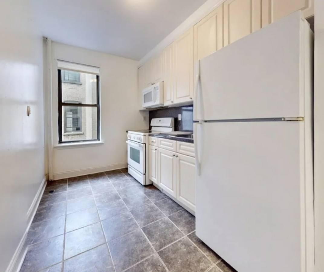 Apartment for rent at 596 Edgecombe Ave #2D, New York, NY 10032