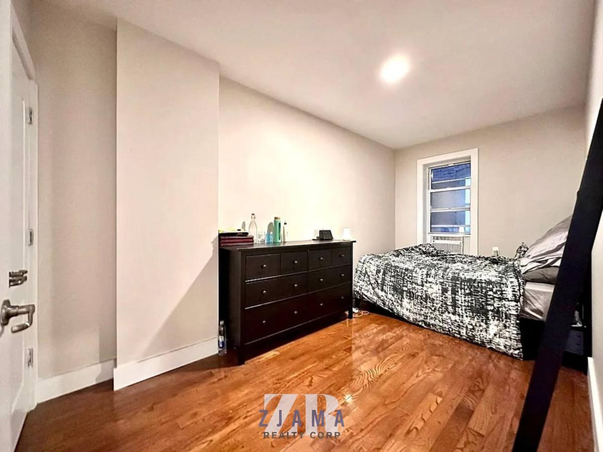 Apartment for rent at 236 New York Ave #2L, Brooklyn, NY 11216
