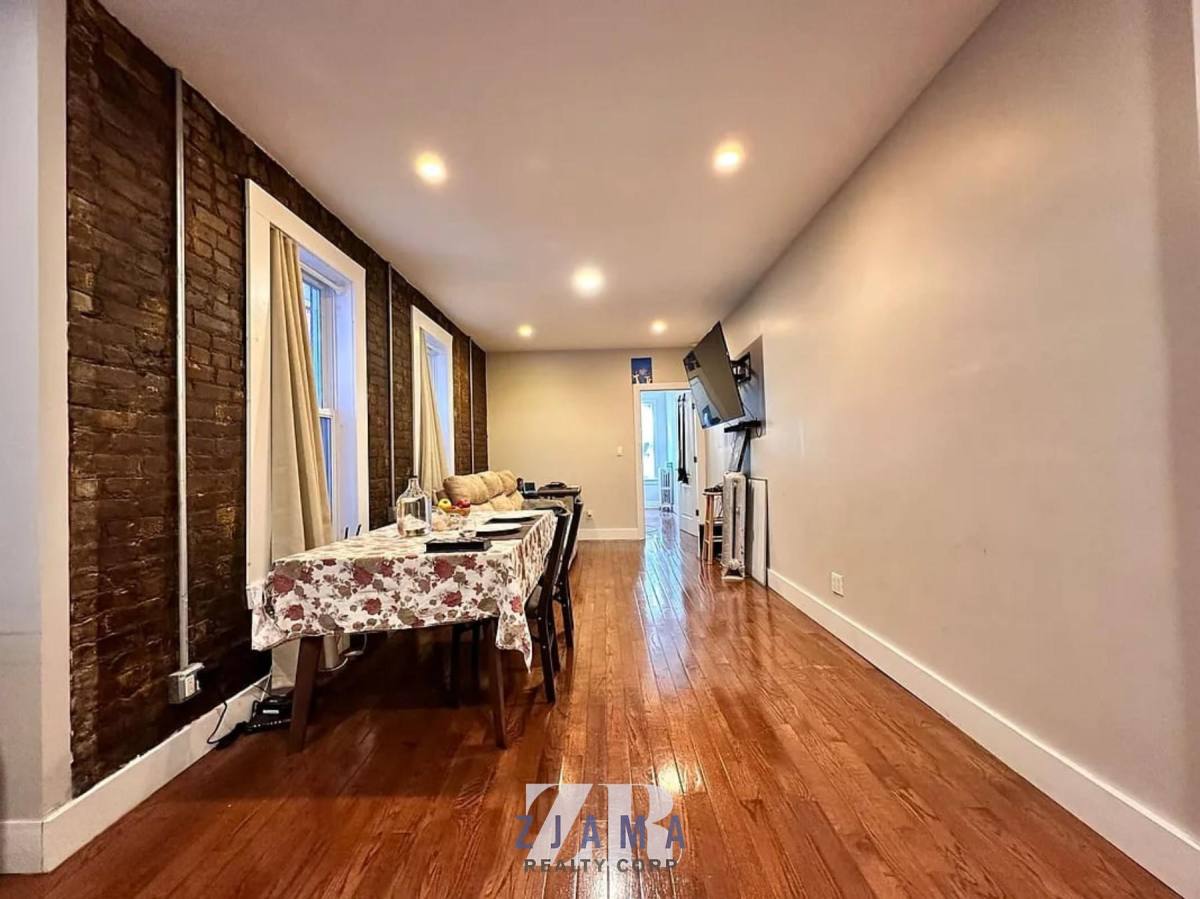 Apartment for rent at 236 New York Ave #2L, Brooklyn, NY 11216