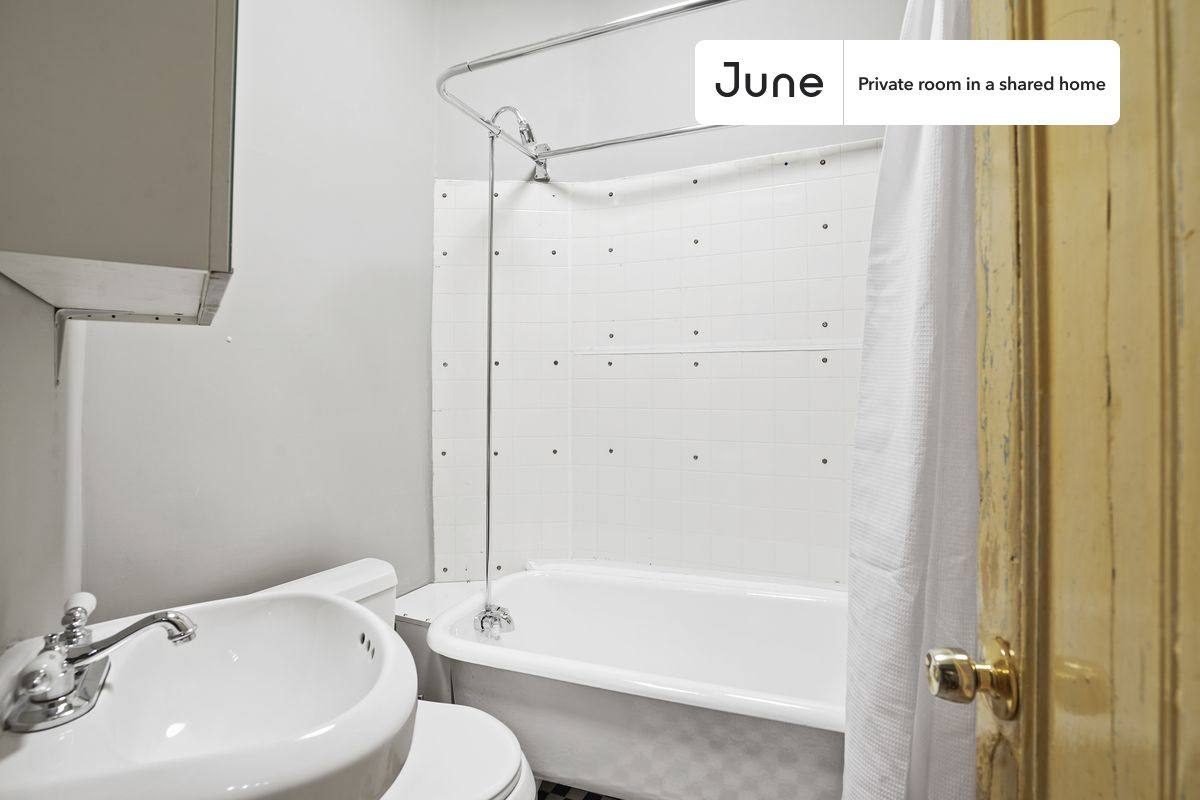Apartment for rent at 336 W 47th St #2A, New York, NY 10036