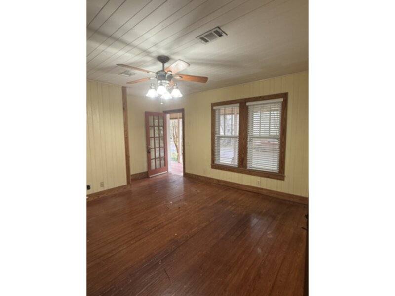 House for rent at 307 E La Rua St, Pensacola, FL 32501