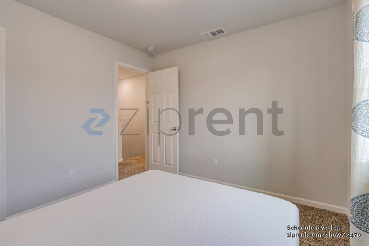 House for rent at 8159 Laurel Willow Lane, Sacramento, CA 95828
