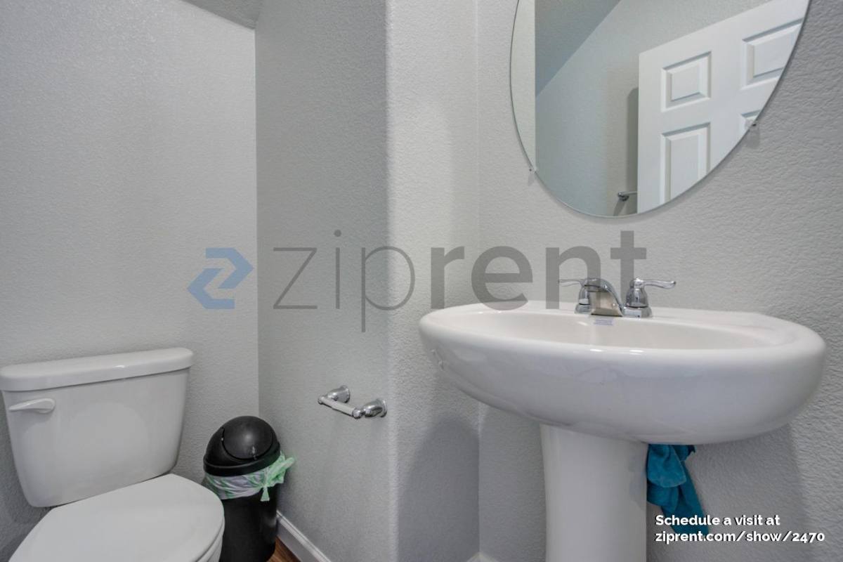 House for rent at 8159 Laurel Willow Lane, Sacramento, CA 95828