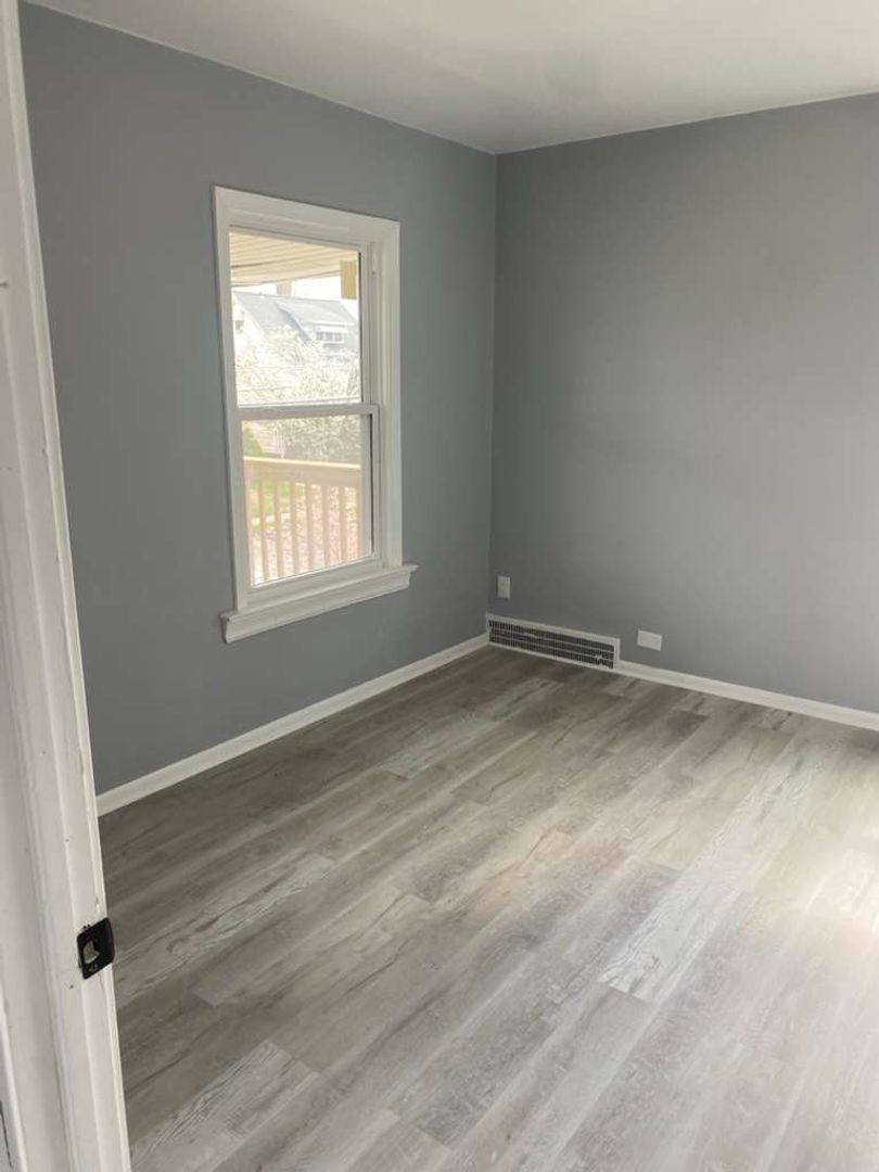 Apartment for rent at 792 London Rd, Cleveland, OH 44110