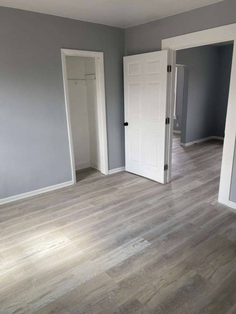 Apartment for rent at 792 London Rd, Cleveland, OH 44110
