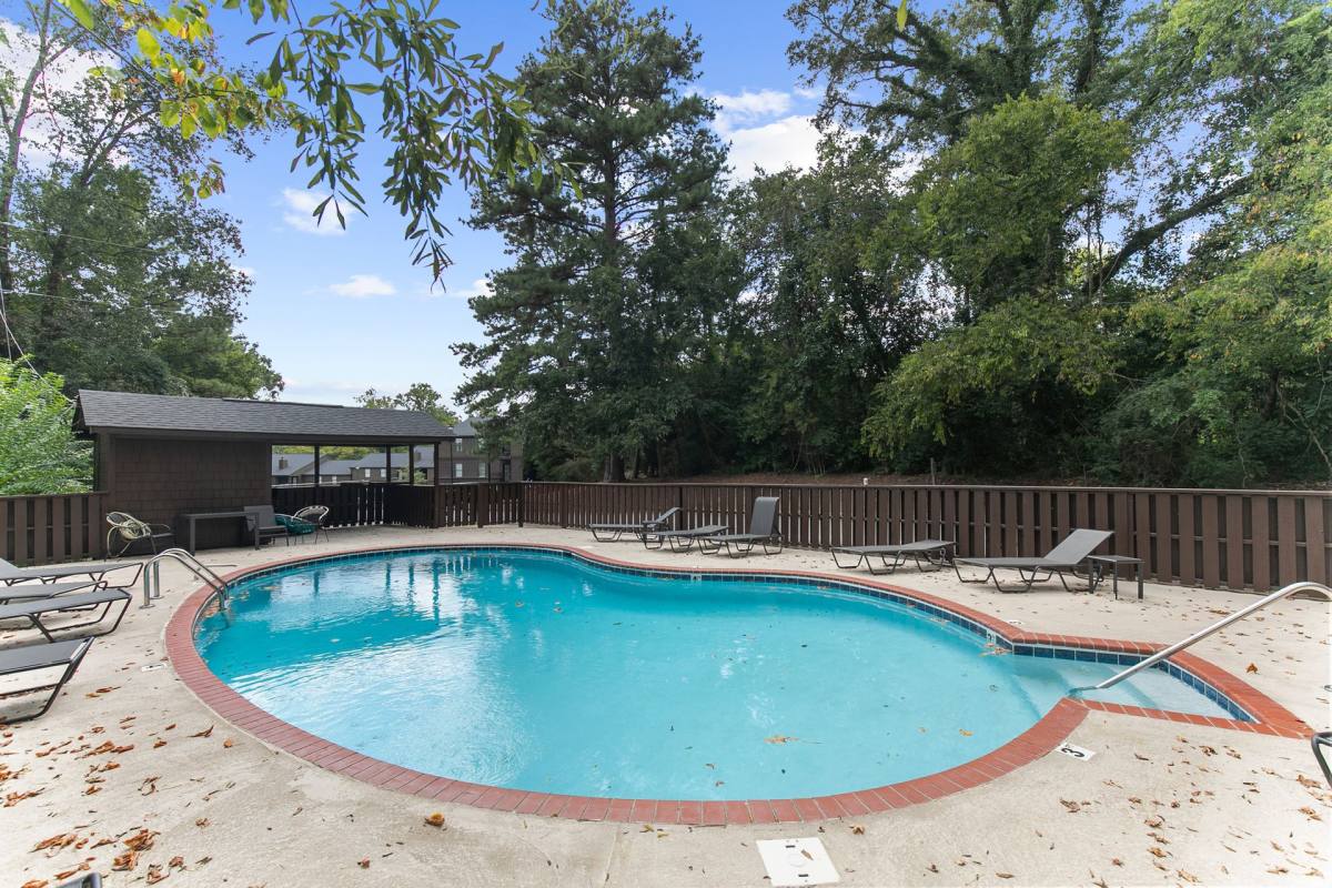 Apartment for rent at 3801 Green Valley Dr, Birmingham, AL 35243
