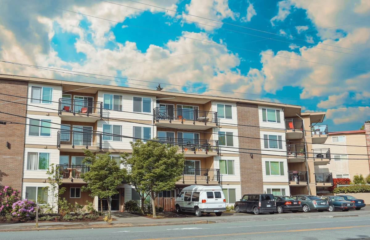 Apartment for rent at 4051 Gilman Ave W, Seattle, WA 98199