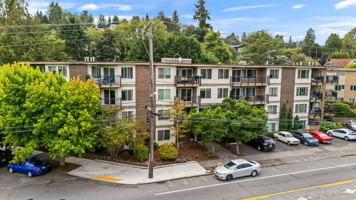 Apartment for rent at 4051 Gilman Ave W, Seattle, WA 98199