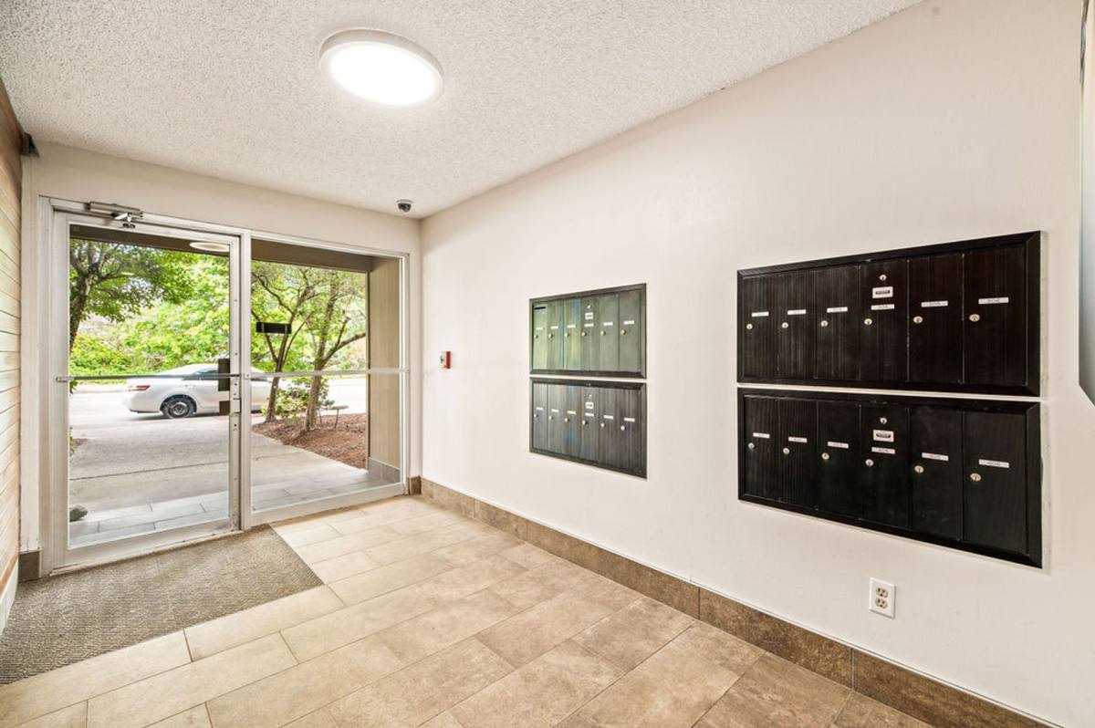Apartment for rent at 4051 Gilman Ave W, Seattle, WA 98199