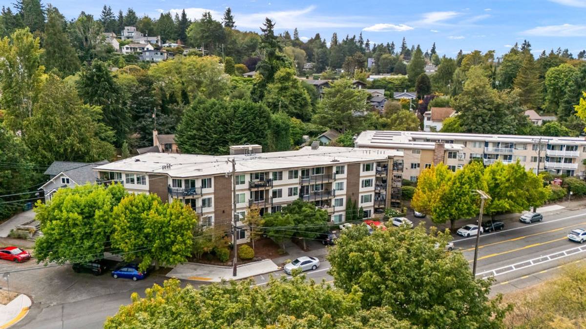 Apartment for rent at 4051 Gilman Ave W, Seattle, WA 98199