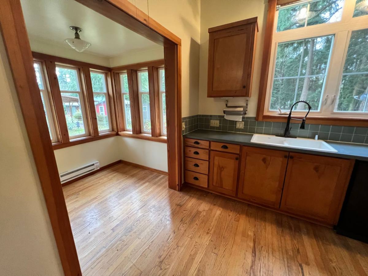 Apartment for rent at 741 Ellwood Dr, Coupeville, WA 98239