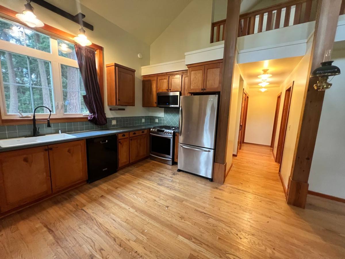 Apartment for rent at 741 Ellwood Dr, Coupeville, WA 98239