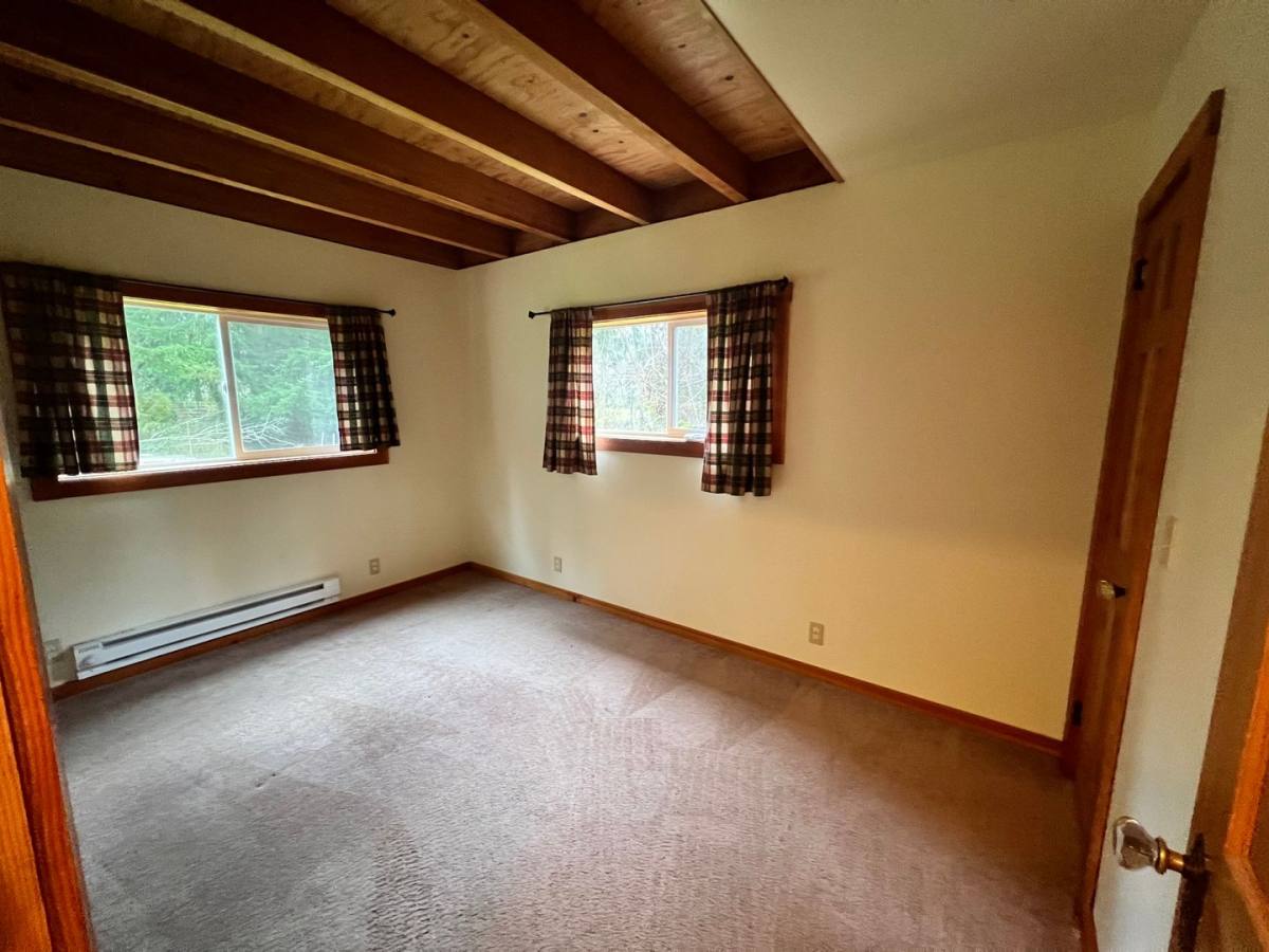 Apartment for rent at 741 Ellwood Dr, Coupeville, WA 98239