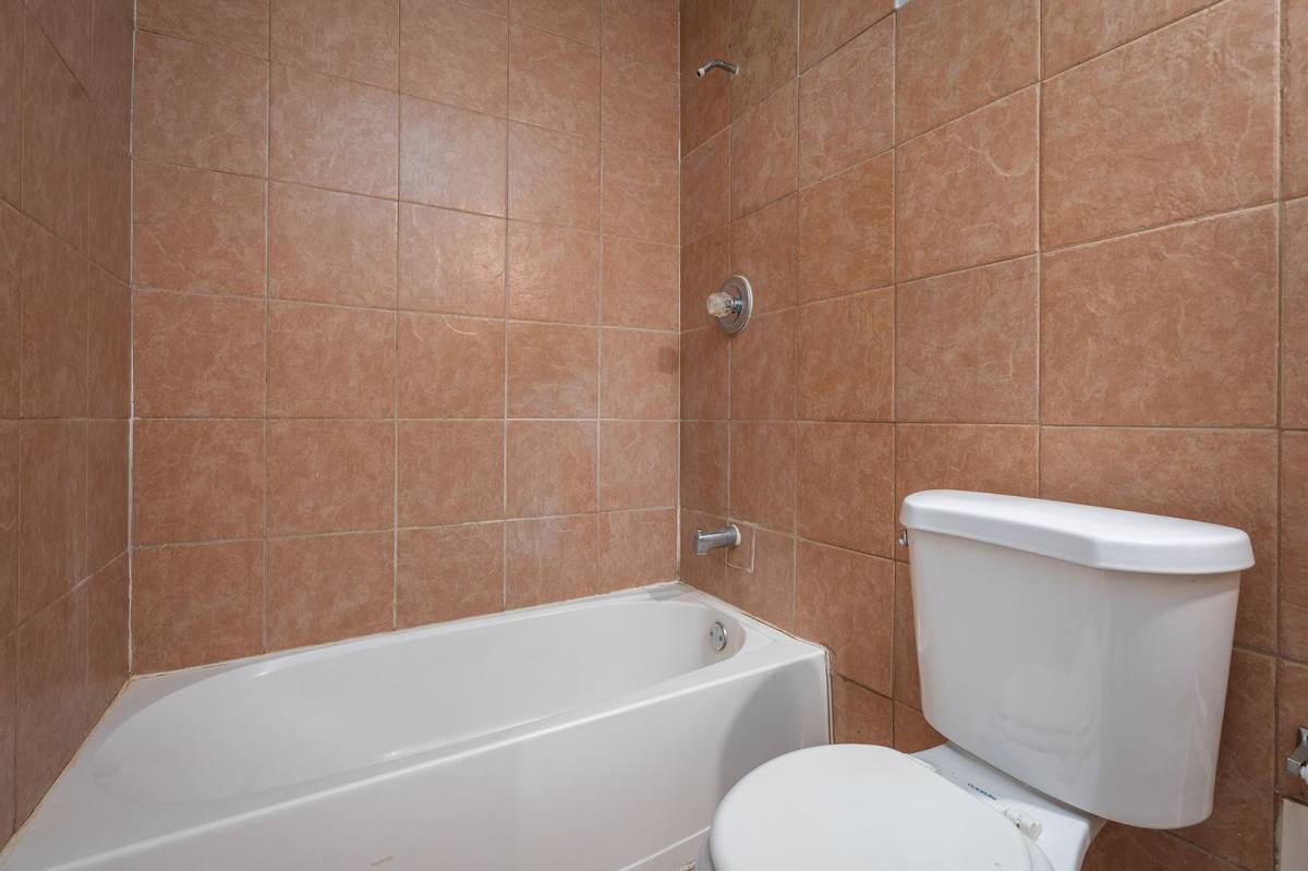 Townhouse for rent at 1562 N Woodyear St, Baltimore, MD 21217