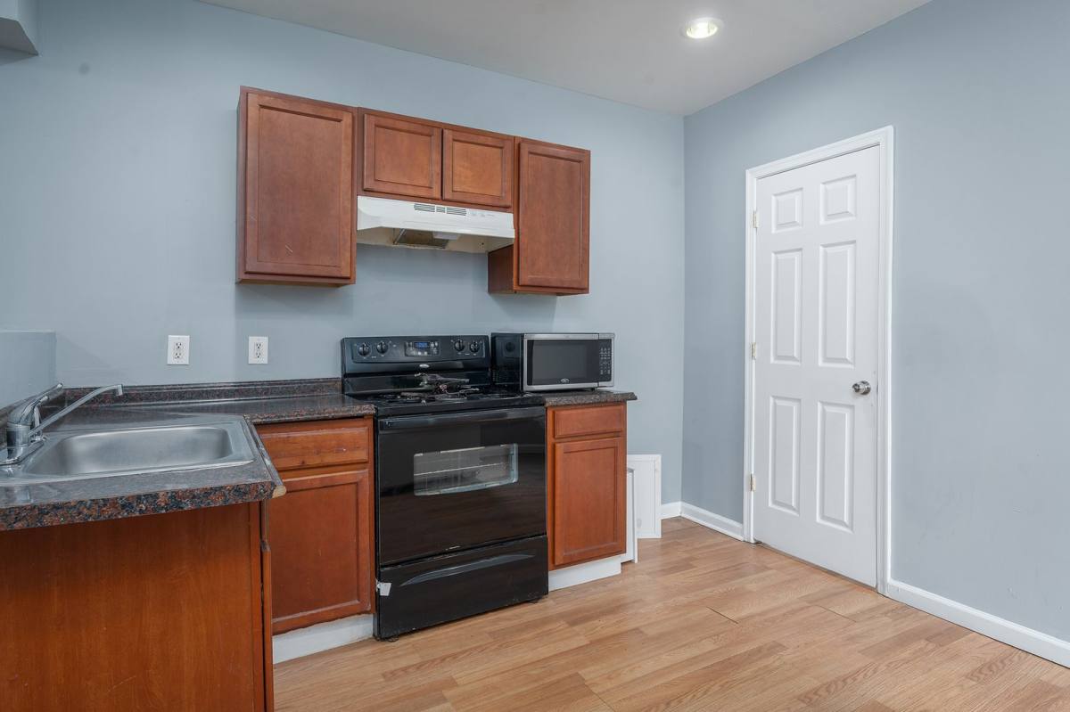 Townhouse for rent at 1562 N Woodyear St, Baltimore, MD 21217