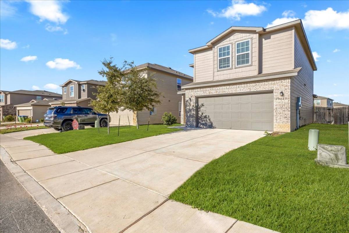 House for rent at 10623 Rayburn Landing, San Antonio, TX 78252