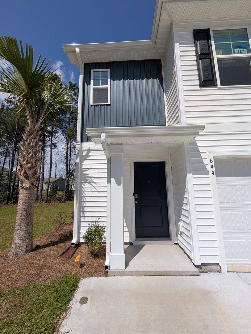 Townhouse for rent at 644 Golden Resin Rd, Conway, SC 29526