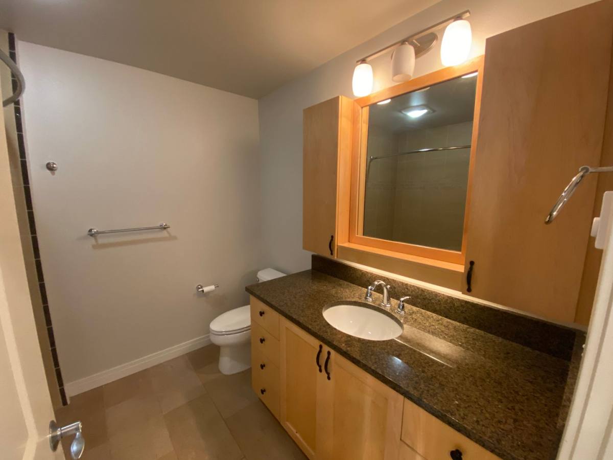 Townhouse for rent at 14487 147th Place NE, Woodinville, WA 98072