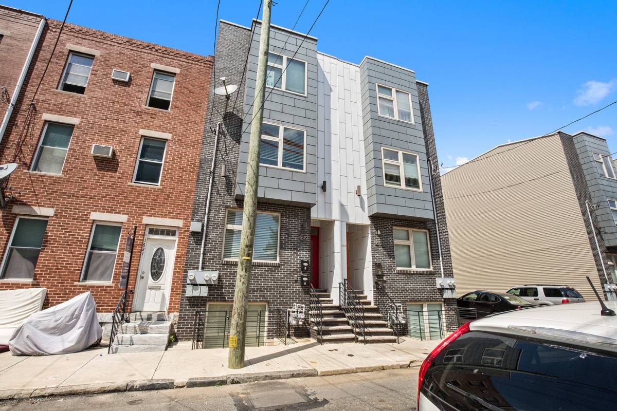 Apartment for rent at 1619 Ogden St, Philadelphia, PA 19130