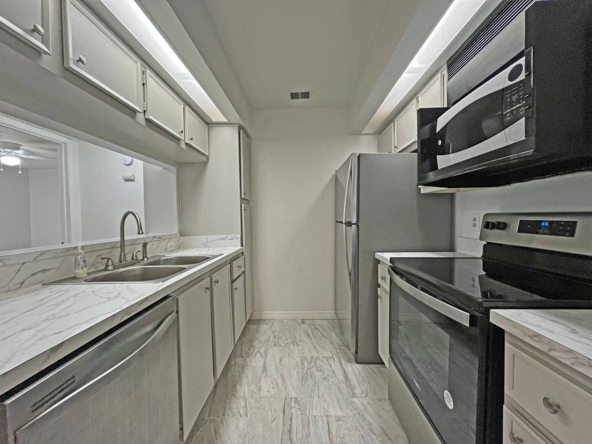 Apartment for rent at 4207 Winding Moss Trail, Tampa, FL 33613