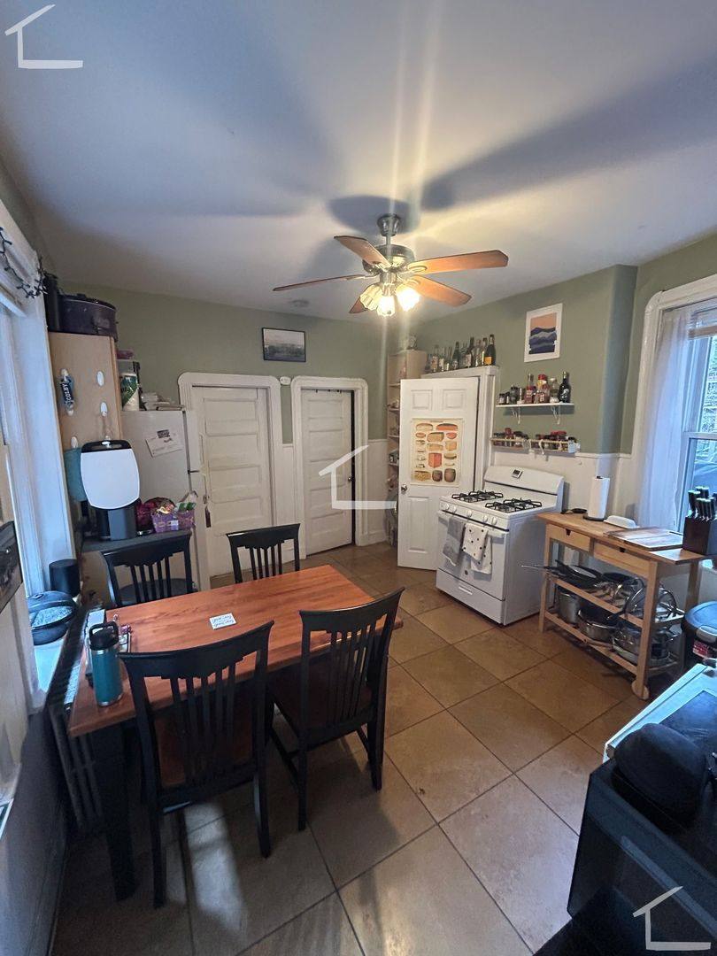 House for rent at 145 Charles #2L, Boston, MA 02114