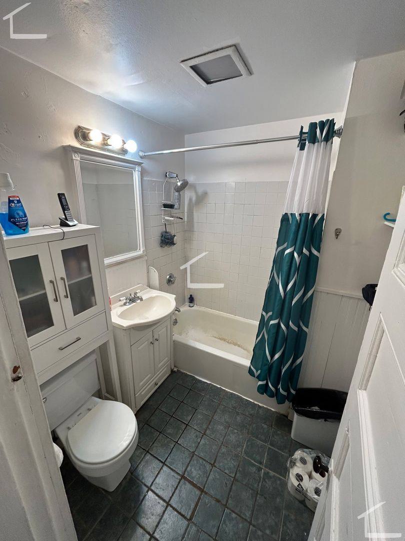 House for rent at 145 Charles #2L, Boston, MA 02114