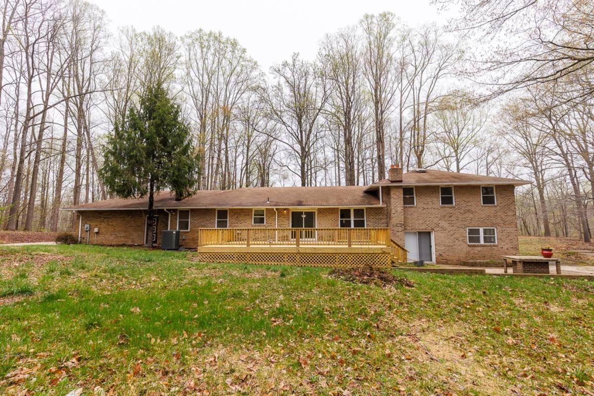 House for rent at 9409 Croom Acres Dr, Upper Marlboro, MD 20772
