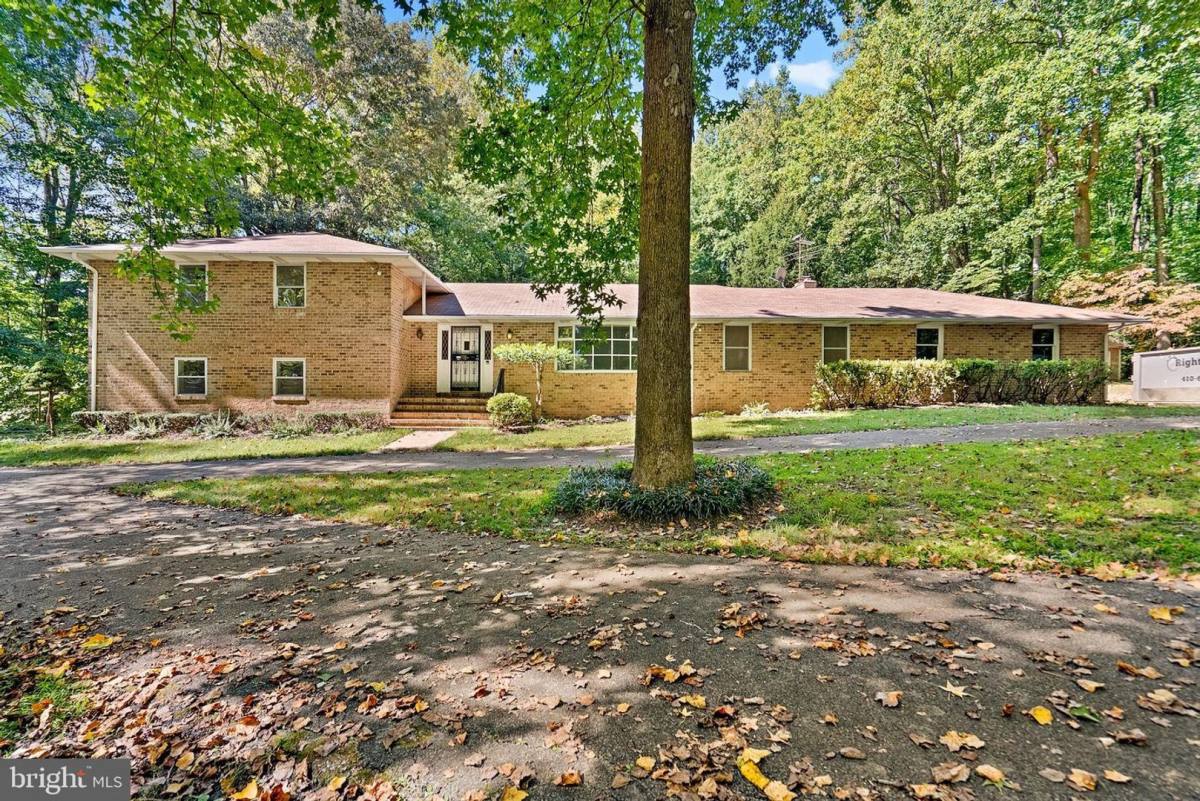 House for rent at 9409 Croom Acres Dr, Upper Marlboro, MD 20772